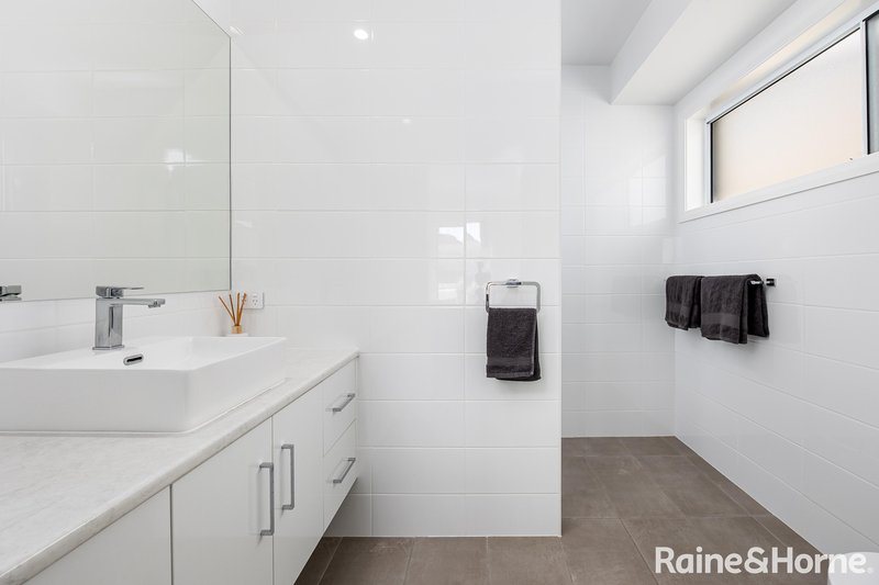 Photo - 24 Ah Ket Avenue, Lloyd NSW 2650 - Image 8