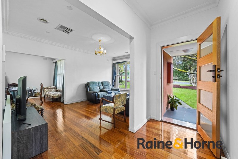Photo - 24 Ahern Road, Pakenham VIC 3810 - Image 2