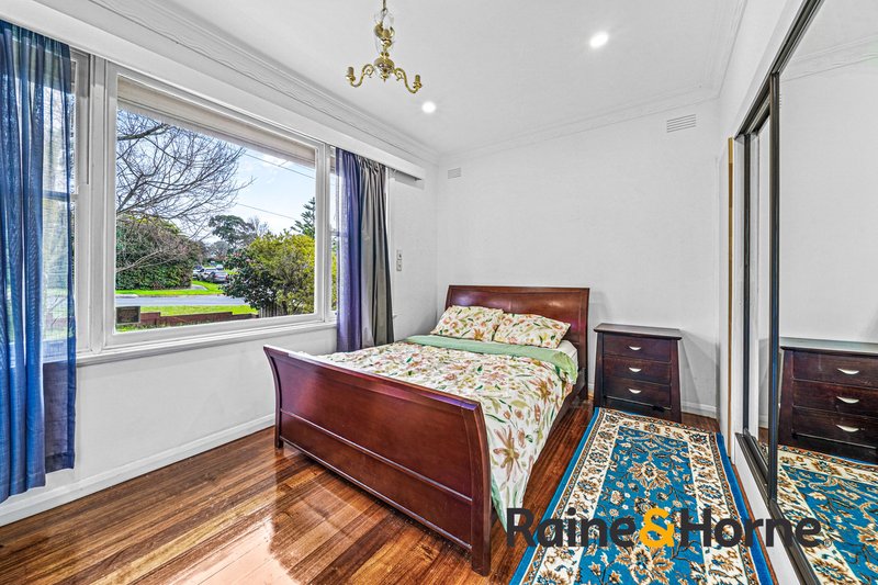 Photo - 24 Ahern Road, Pakenham VIC 3810 - Image 10