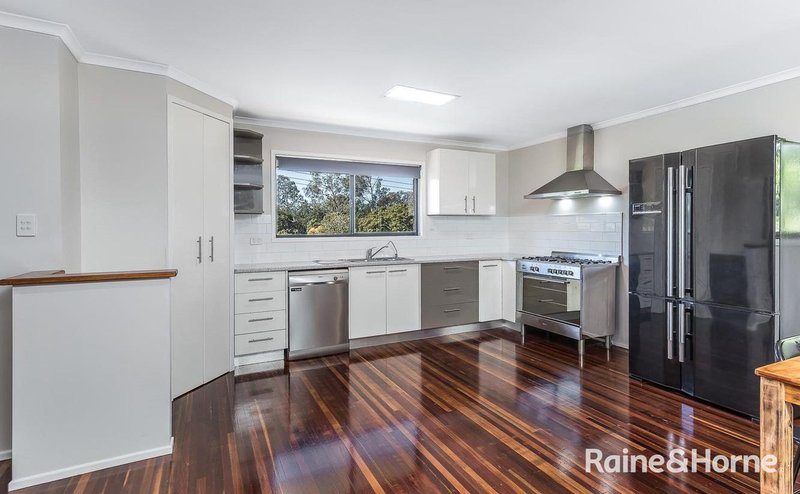 Photo - 24 Alawara Street, Petrie QLD 4502 - Image 3