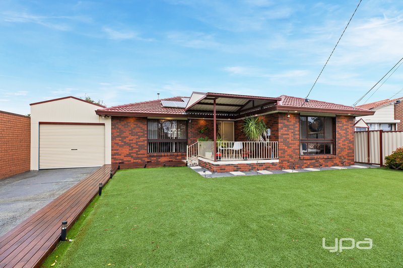 24 Aldergate Crescent, Kings Park VIC 3021