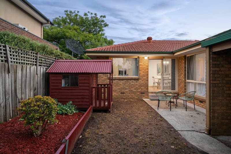 Photo - 2/4 Allen Street, Glen Waverley VIC 3150 - Image 10