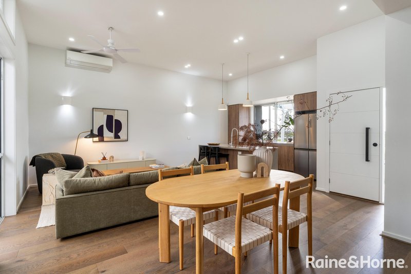 Photo - 24 Alpaca Drive, Sunbury VIC 3429 - Image 7