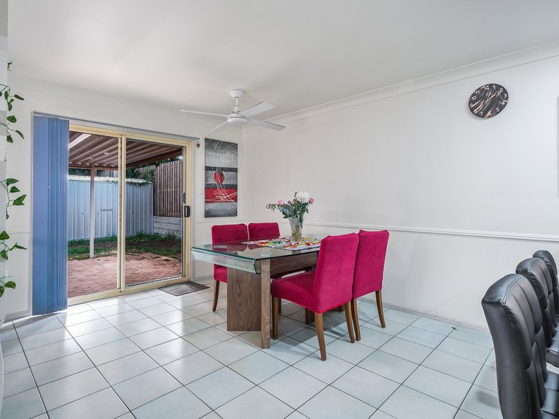 Photo - 24 Amara Crescent, Forest Lake QLD 4078 - Image 3
