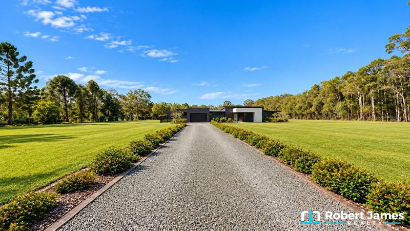 Photo - 24 Amaroo Place, Cooroibah QLD 4565 - Image 2
