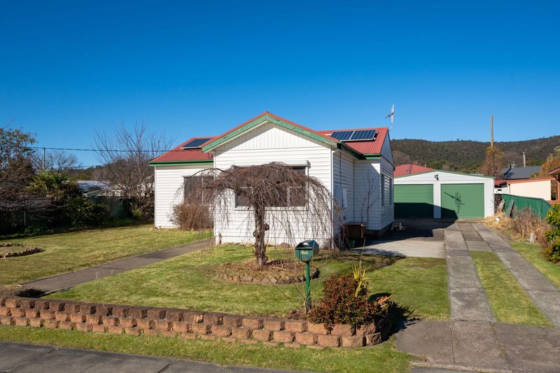 24 Amiens Street, Lithgow NSW 2790