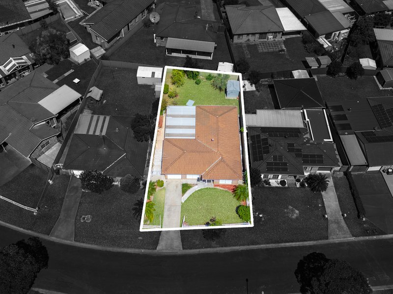 Photo - 24 Aminta Crescent, Hassall Grove NSW 2761 - Image 12