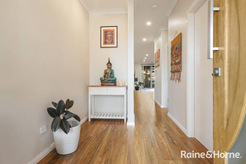 Photo - 24 Amru Crescent, Bardia NSW 2565 - Image 11