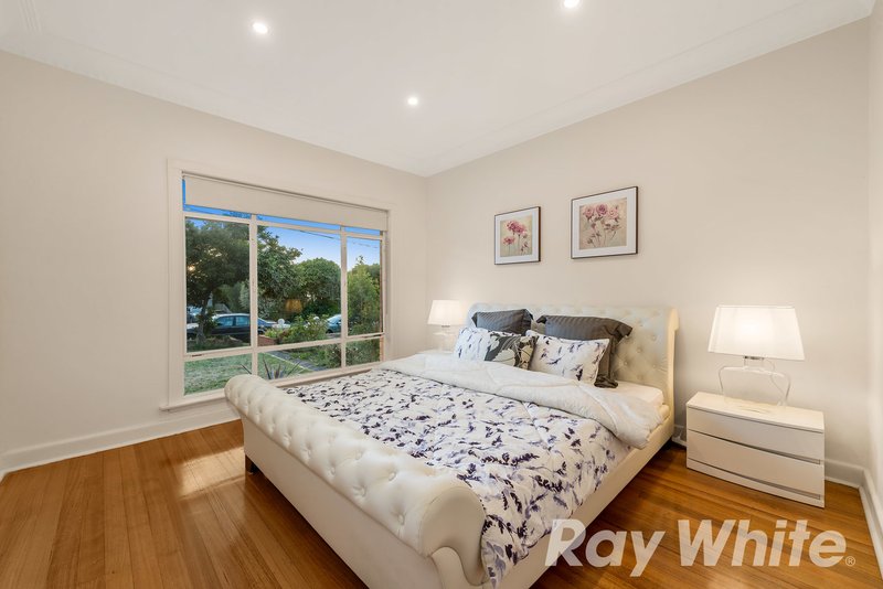 Photo - 24 Andrews Street, Burwood VIC 3125 - Image 6