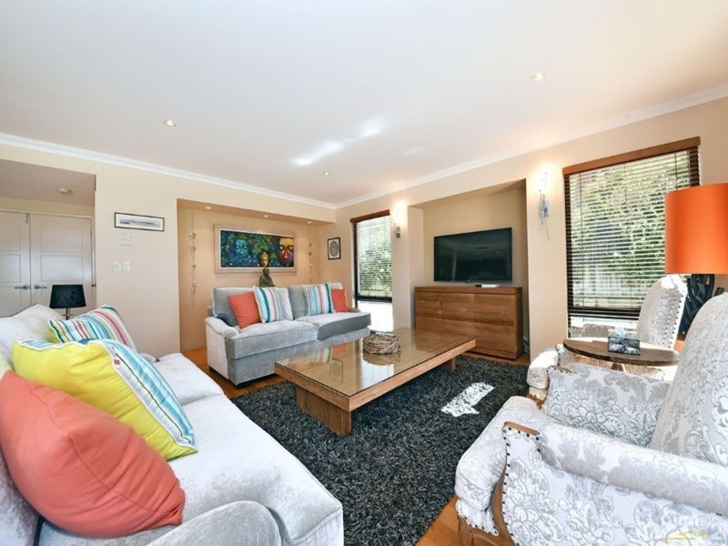 Photo - 24 Andros Circuit, Mindarie WA 6030 - Image 11