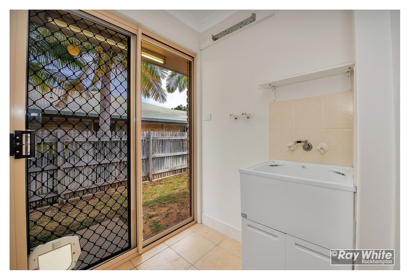 Photo - 24 Anna Street, Norman Gardens QLD 4701 - Image 20