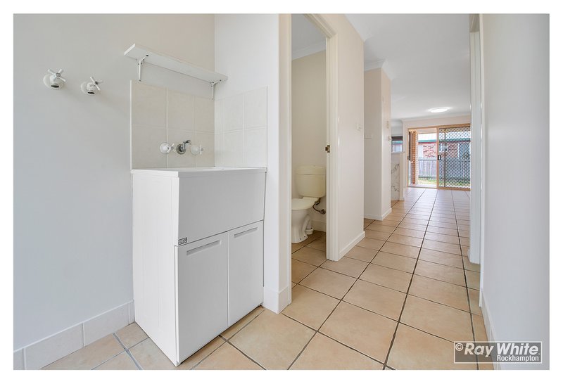 Photo - 24 Anna Street, Norman Gardens QLD 4701 - Image 22