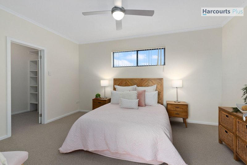 Photo - 24 Antonia Circuit, Hallett Cove SA 5158 - Image 16