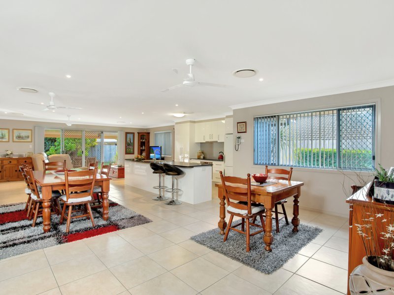 Photo - 24 Antonson Crescent, Mudgeeraba QLD 4213 - Image 8