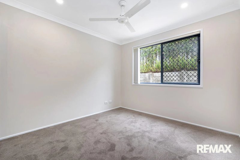 Photo - 24 Aqua Crescent, Redland Bay QLD 4165 - Image 8