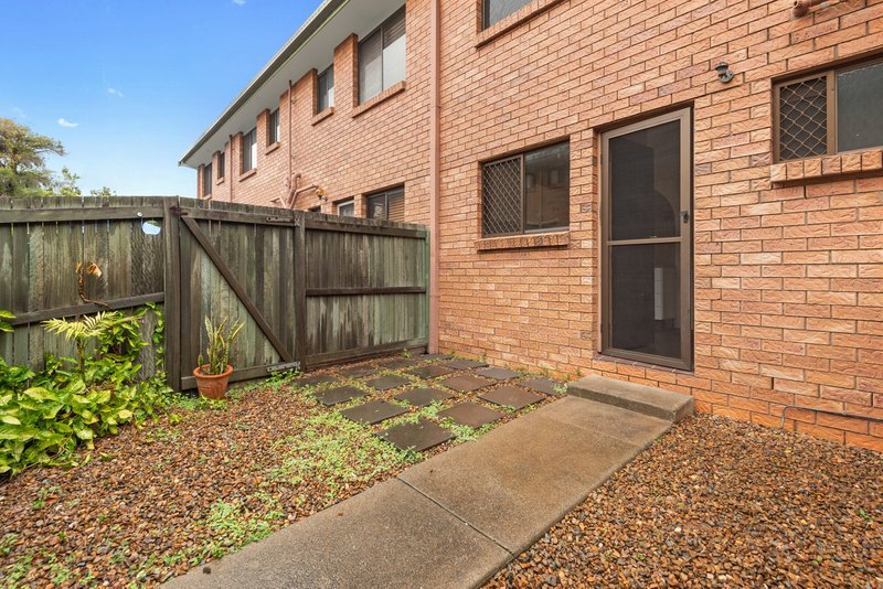 Photo - 2/4 Arac Street, Woodridge QLD 4114 - Image 11