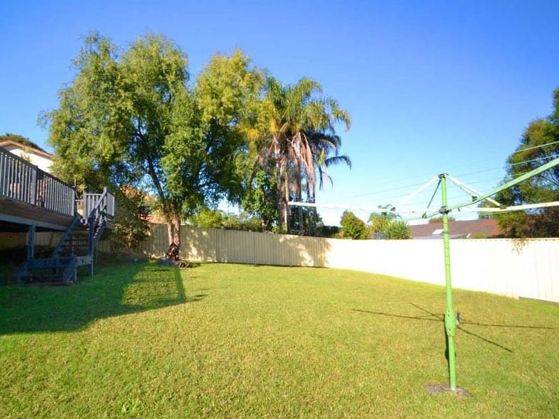 Photo - 24 Arakoon Street, Kincumber NSW 2251 - Image 8