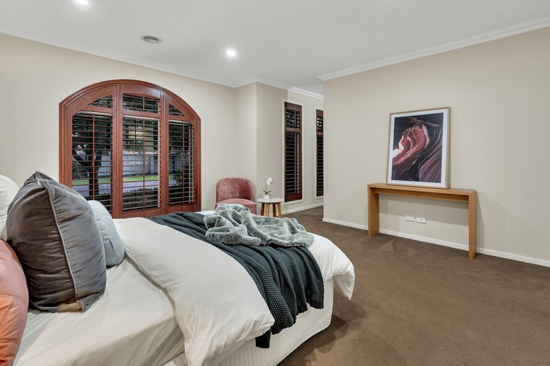 Photo - 24 Arapiles Avenue, Craigieburn VIC 3064 - Image 16