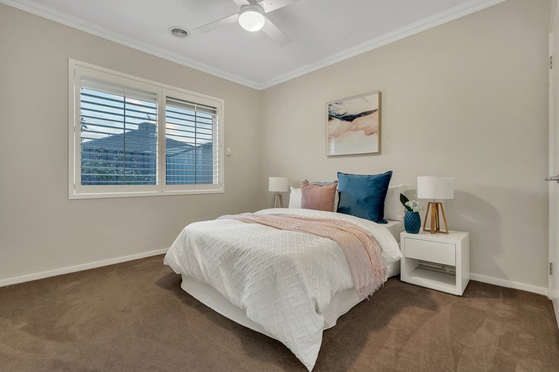 Photo - 24 Arapiles Avenue, Craigieburn VIC 3064 - Image 20