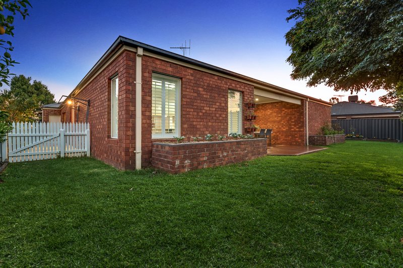 Photo - 24 Arapiles Avenue, Craigieburn VIC 3064 - Image 25