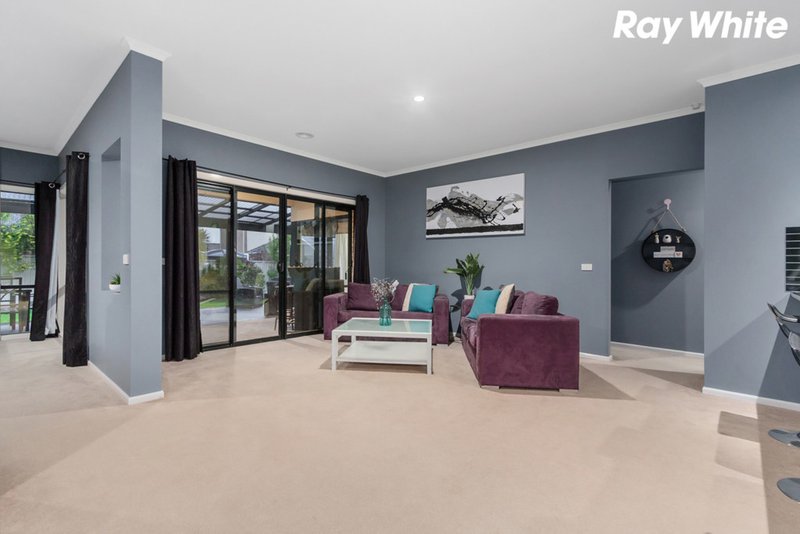 Photo - 24 Arbour Rise, Pakenham VIC 3810 - Image 12