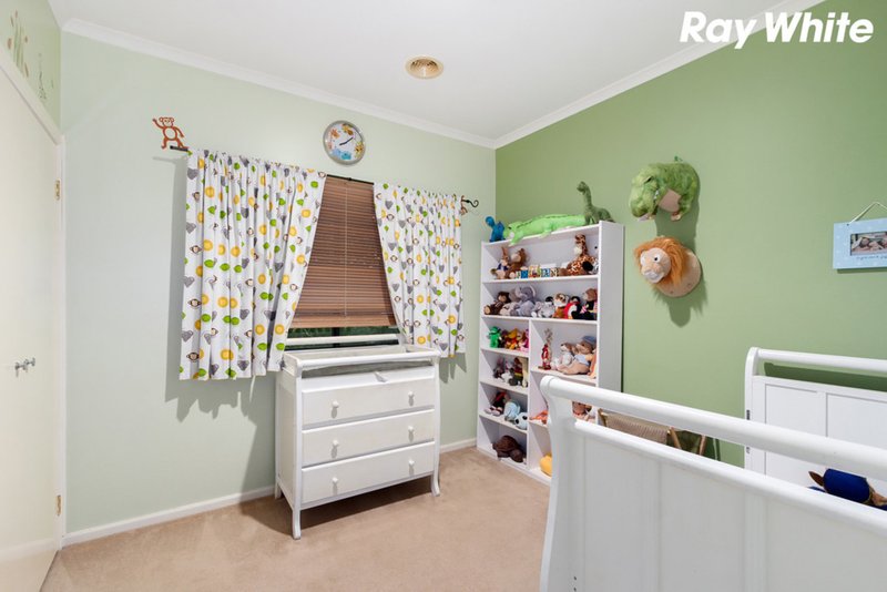 Photo - 24 Arbour Rise, Pakenham VIC 3810 - Image 13