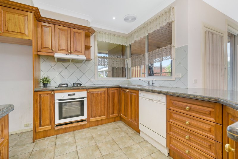 Photo - 24 Arnold Drive, Scoresby VIC 3179 - Image 7