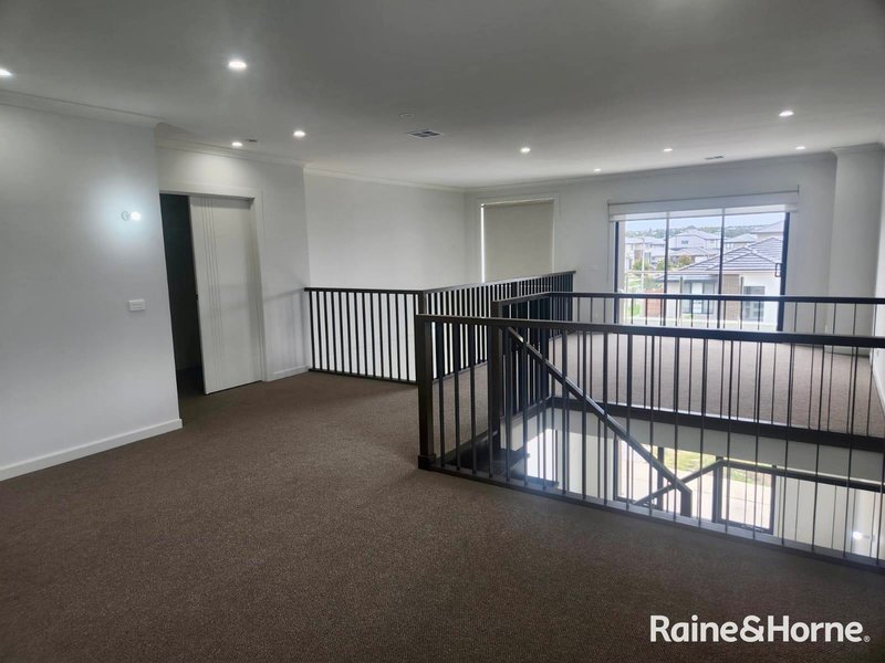 Photo - 24 Arramont Road, Greenvale VIC 3059 - Image 10