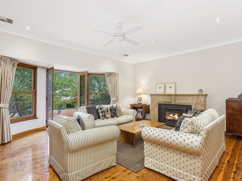 Photo - 24 Arthur Circle, Forrest ACT 2603 - Image 4