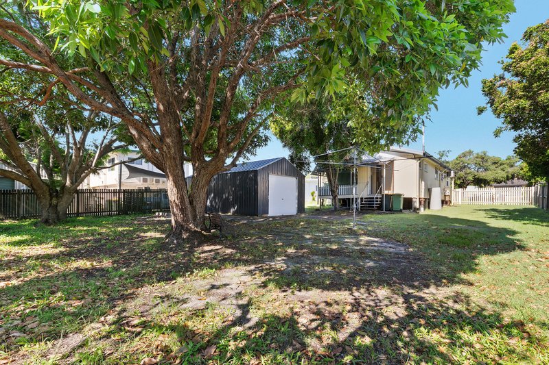 Photo - 24 Ashmole Road, Redcliffe QLD 4020 - Image 3