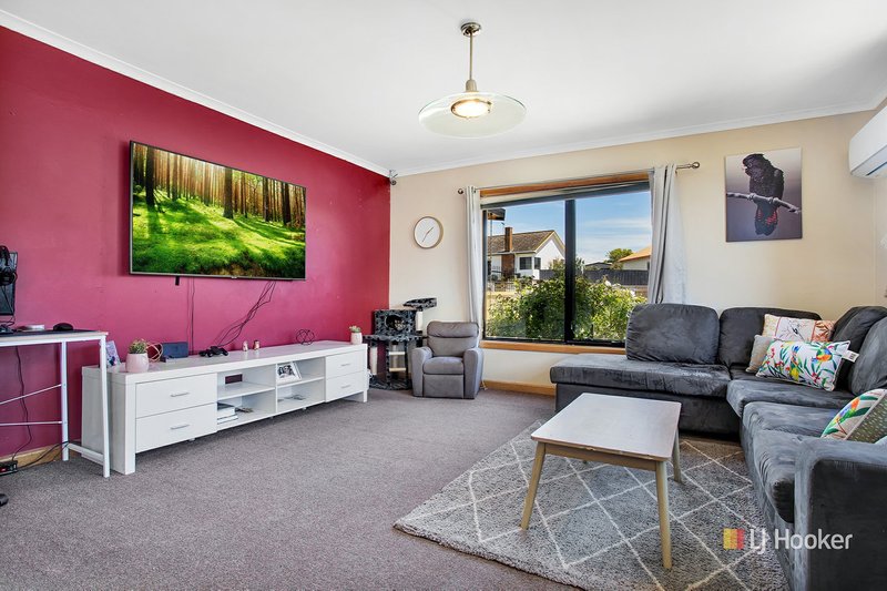 Photo - 24 Ashwater Crescent, Penguin TAS 7316 - Image 11