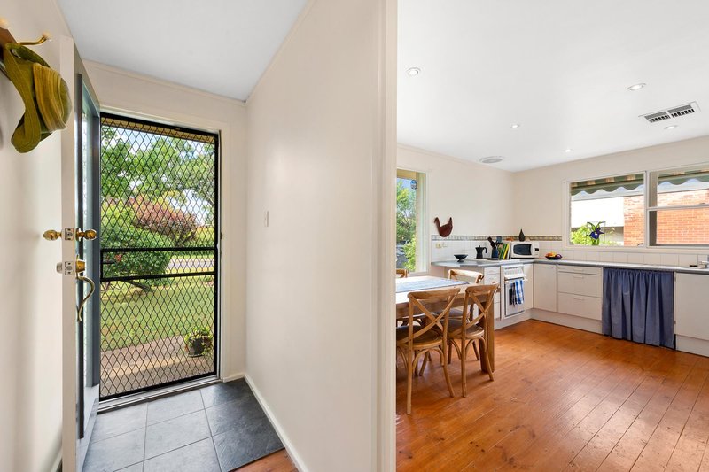 Photo - 24 Atherton Street, Downer ACT 2602 - Image 8