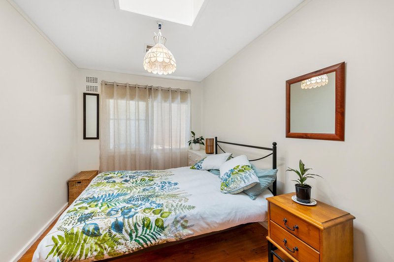 Photo - 24 Atherton Street, Downer ACT 2602 - Image 11