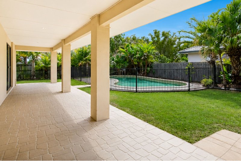 Photo - 24 Audrey Avenue, Helensvale QLD 4212 - Image 3