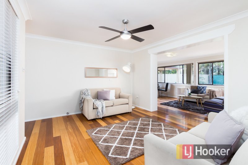 Photo - 24 Augusta Place, St Clair NSW 2759 - Image 2