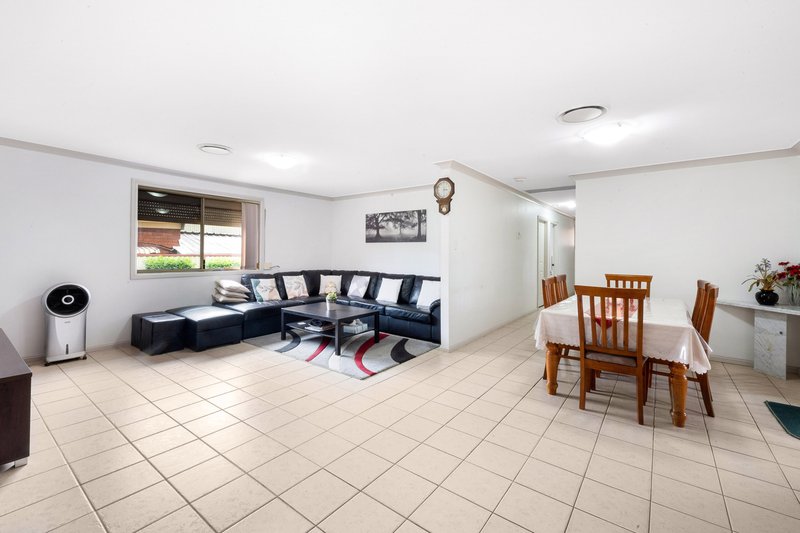 Photo - 2/4 Augusta Street, Bankstown NSW 2200 - Image 2