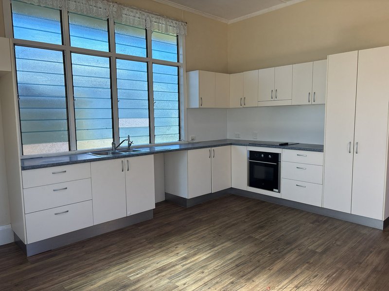 Photo - 24 Avoca Street, Kingaroy QLD 4610 - Image 6
