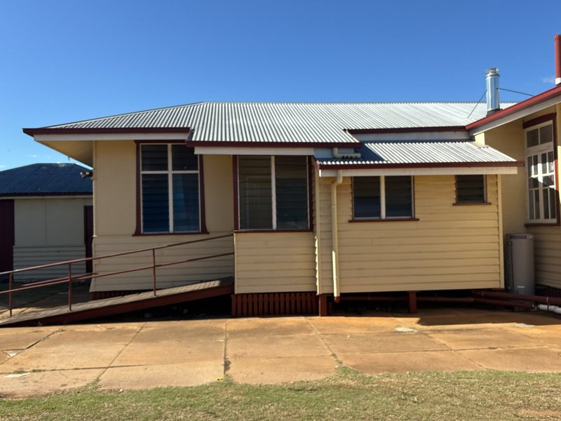 Photo - 24 Avoca Street, Kingaroy QLD 4610 - Image 18