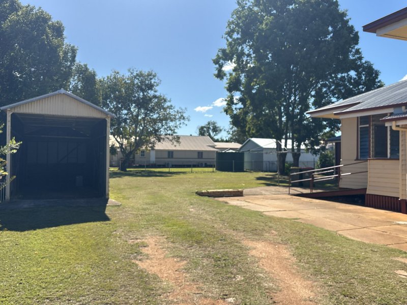Photo - 24 Avoca Street, Kingaroy QLD 4610 - Image 22
