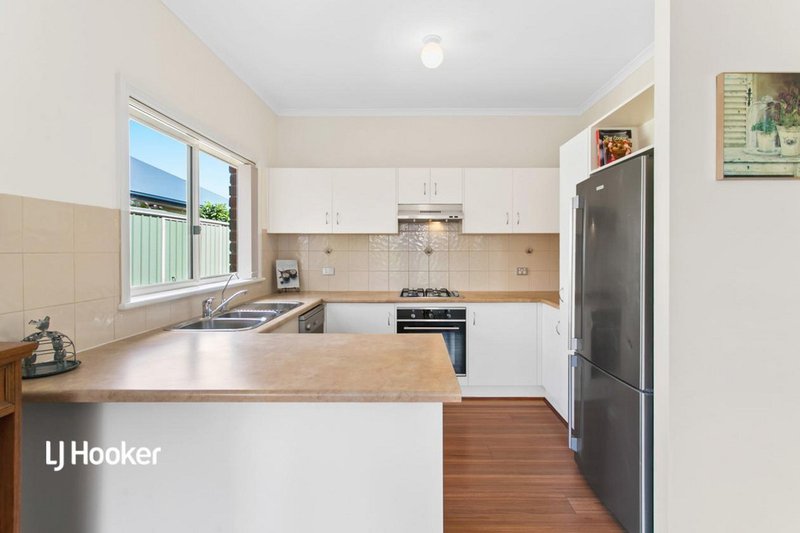 Photo - 24 Avocet Drive, Mawson Lakes SA 5095 - Image 5