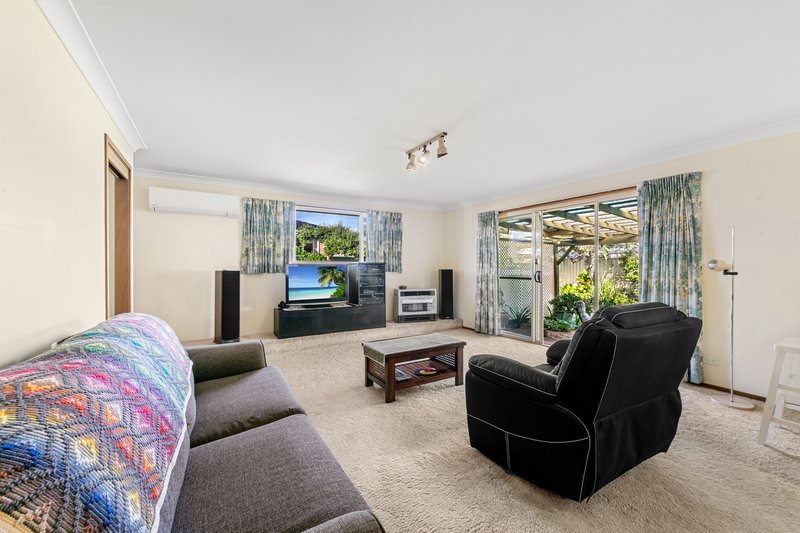 Photo - 24 Avonlea Avenue, Gorokan NSW 2263 - Image 4