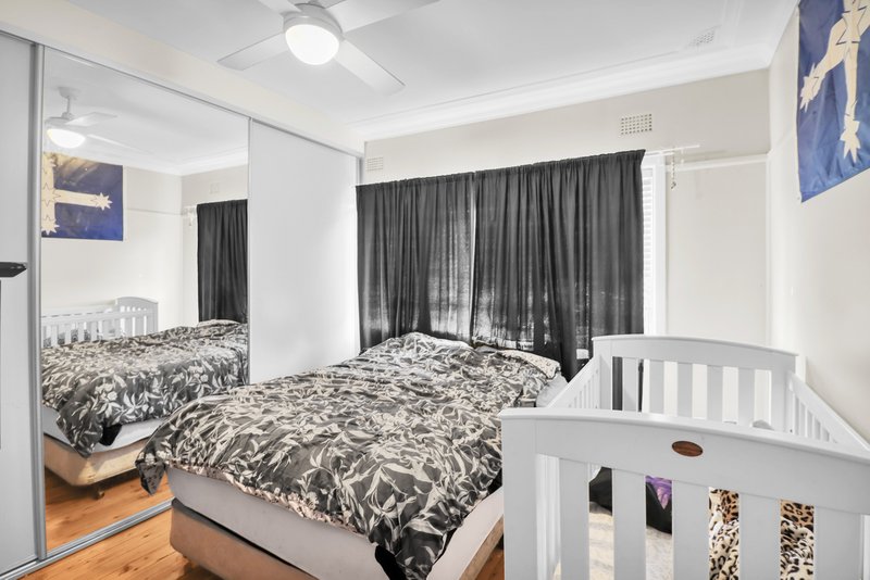 Photo - 24 Balbeek Avenue, Blacktown NSW 2148 - Image 6