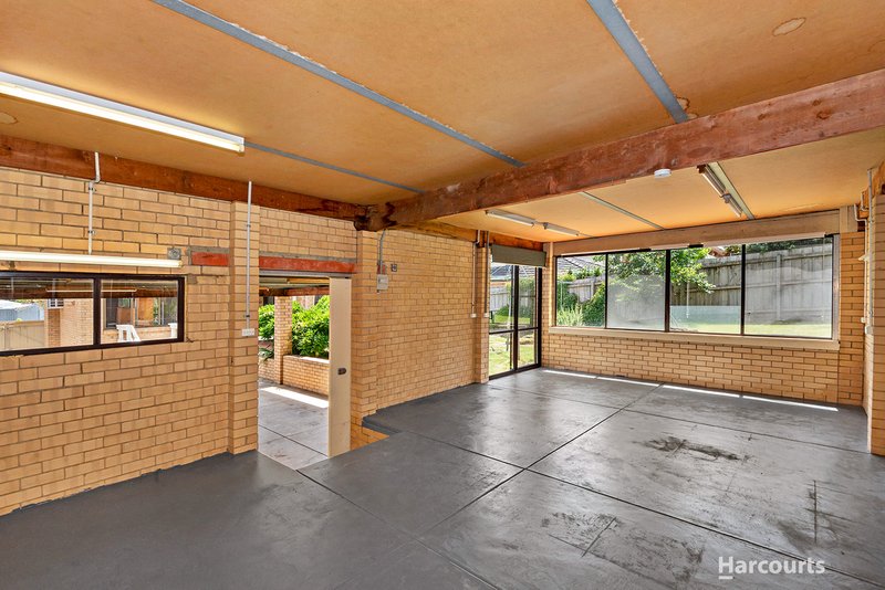 Photo - 24 Balwyn Road, Bulleen VIC 3105 - Image 10