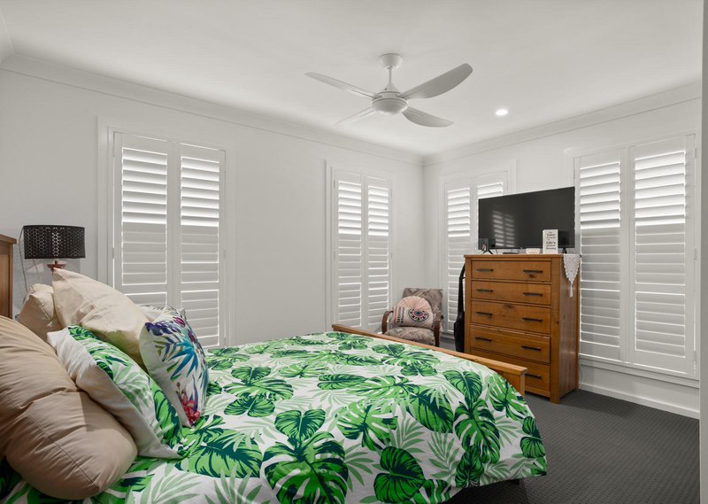 Photo - 24 Banyula Drive, Old Bar NSW 2430 - Image 7