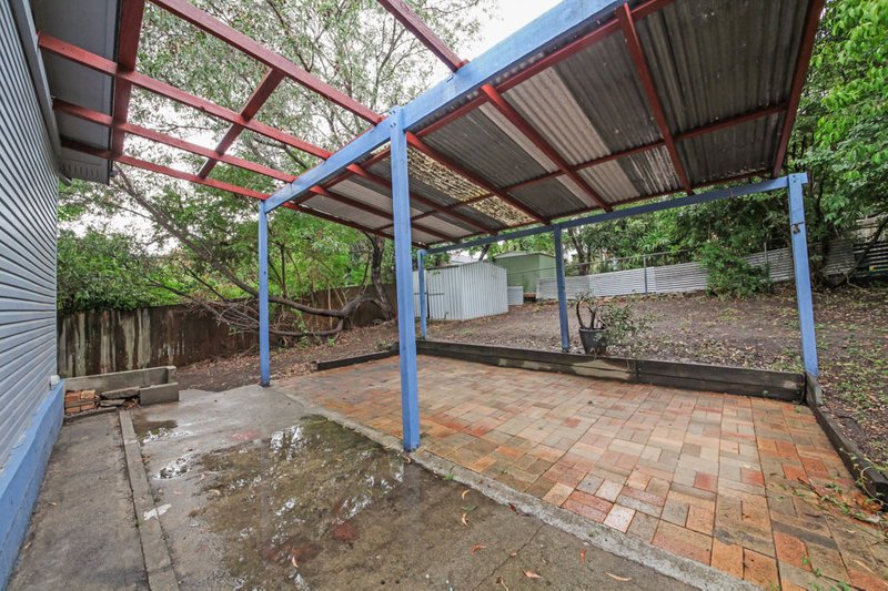 Photo - 24 Bargo Street, Arana Hills QLD 4054 - Image 10