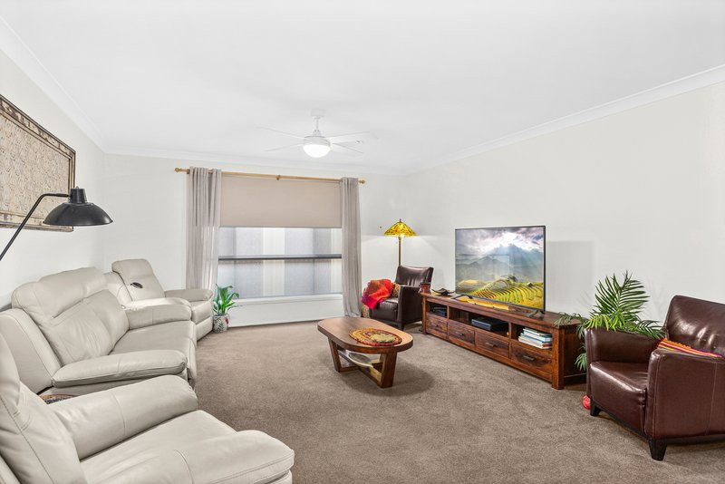 Photo - 24 Barrack Avenue, Barrack Heights NSW 2528 - Image 2