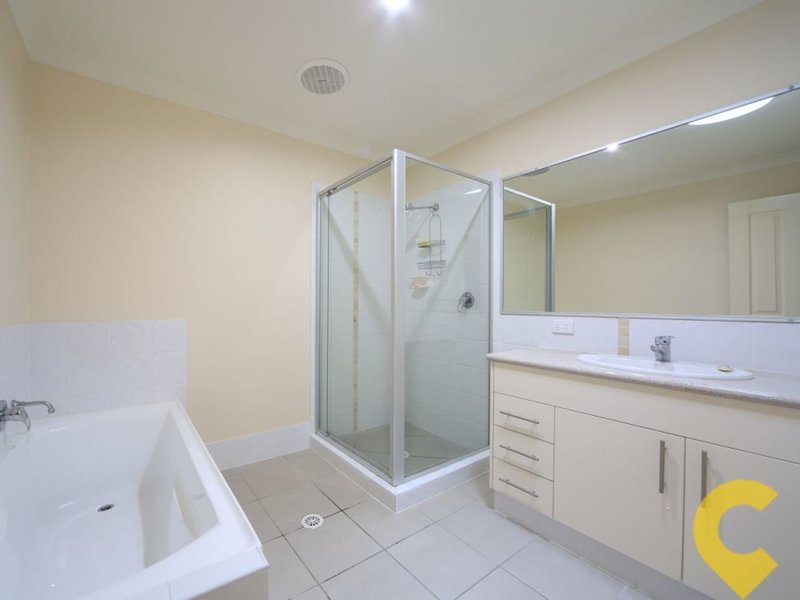 Photo - 2/4 Barratt St , Coomera QLD 4209 - Image 5