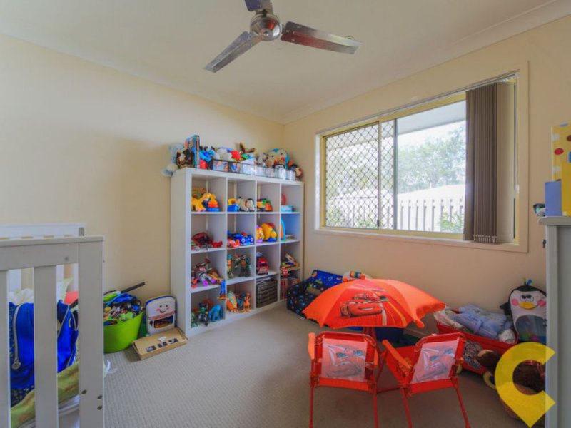 Photo - 2/4 Barratt Street, Coomera QLD 4209 - Image 3