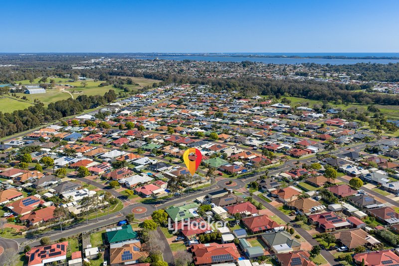 Photo - 24 Barton Drive, Australind WA 6233 - Image 3
