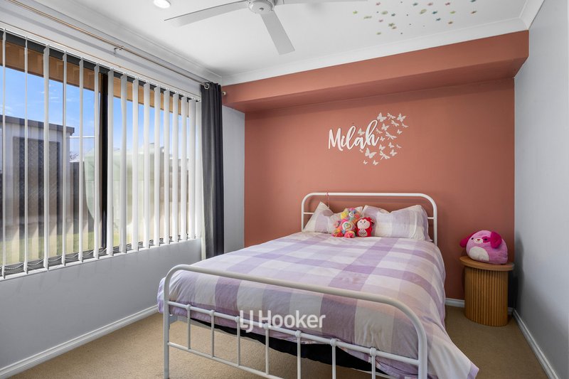 Photo - 24 Barton Drive, Australind WA 6233 - Image 22